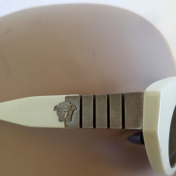 VTG Gianni Versace Sunglasses MOD 480/B Rare White - Picture 3 of 8